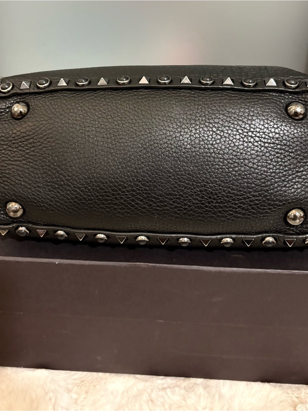Valentino Garavani NOIR Studded Leather Shoulder Tote - Picture 5 of 5